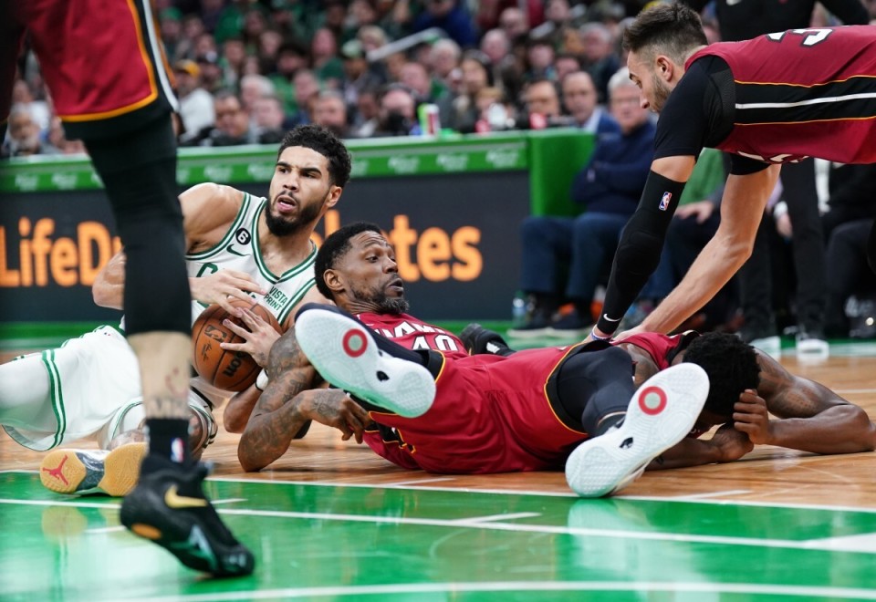 亚博体育- 塔图姆经典比赛 