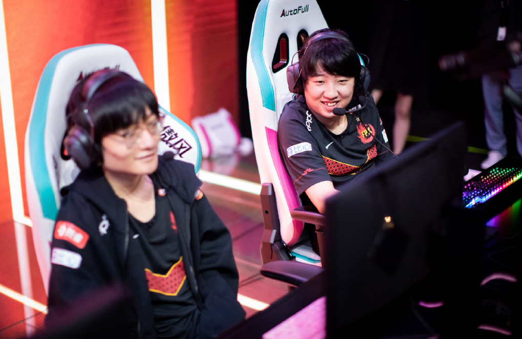 YABO-Doinb爆冷击败雄鹿，突破纪录引爆全场！的简单介绍