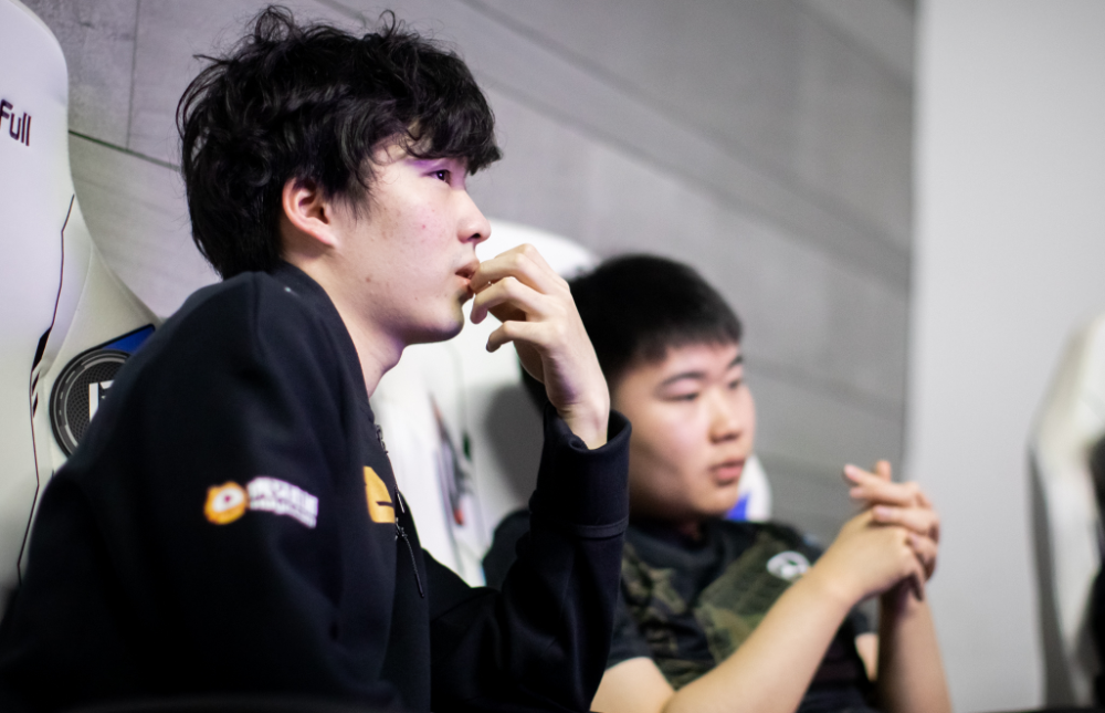 YABO- doinb宣布离婚了 