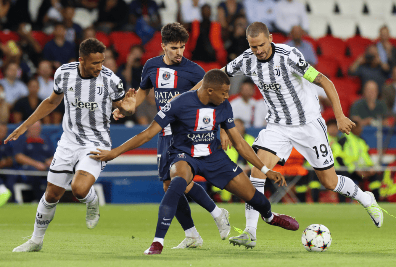 亚博-Doinb在巴黎圣日耳曼比赛中回归赛场，惊险取胜引发热议！的简单介绍